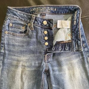 American Eagle- Vintage High Rise Jeans- Size 00